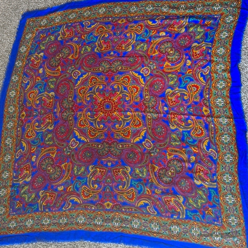 Paisley tapestry